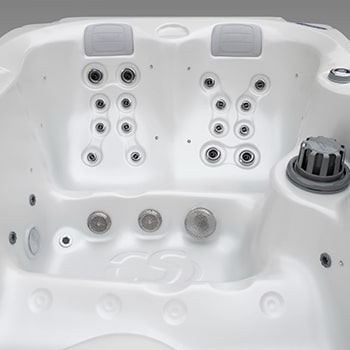 Spa One et le spa de détente Clawn par Canadian Spa International