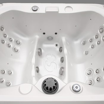 Spa One et le spa de détente Clawn par Canadian Spa International