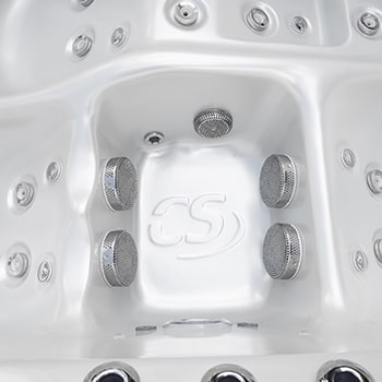 Spa One et le spa de détente Corall par Canadian Spa International