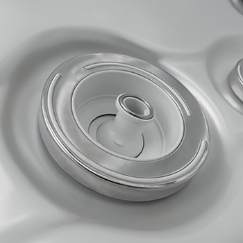 Spa One et le spa de détente Corall par Canadian Spa International