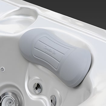 Spa One et le spa de détente Corall par Canadian Spa International