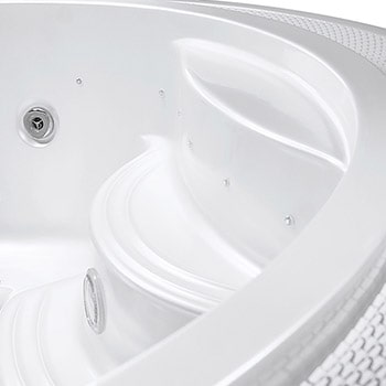 Spa One and the professional spa Fugu by Canadian Spa International