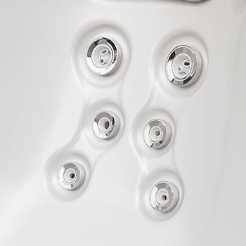 Spa One and the relaxation spa Gigas by Canadian Spa International