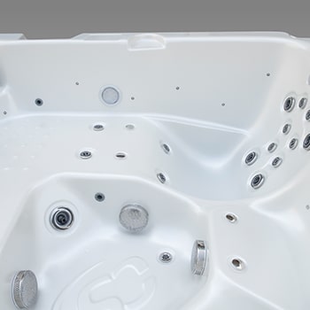 Spa One and the relaxation spa Glacia by Canadian Spa International