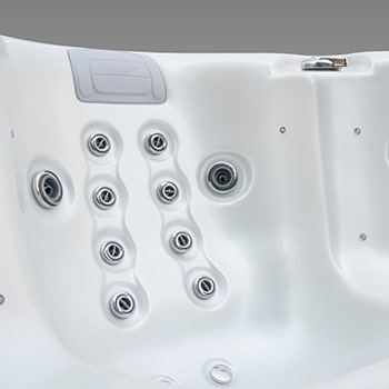 Spa One and the relaxation spa Glacia by Canadian Spa International