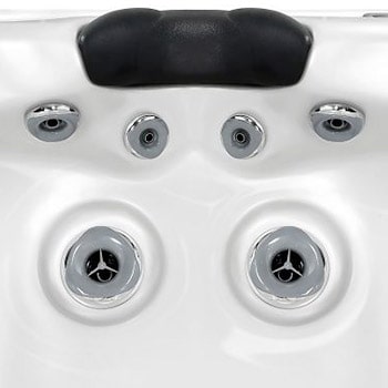 Spa One et le spa de détente Lara Mini par Canadian Spa International