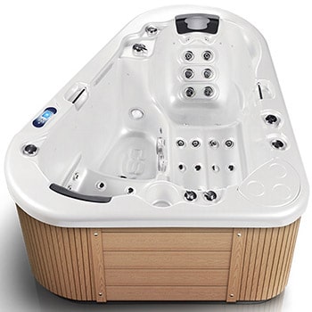 Spa One et le spa de détente Manta par Canadian Spa International