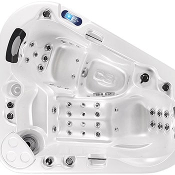 Spa One et le spa de détente Manta par Canadian Spa International