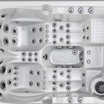 Spa One et le spa de détente Natura par Canadian Spa International