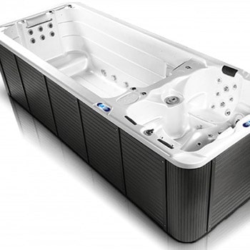 Spa One and the swim spa Nautilus XXL by Canadian Spa International