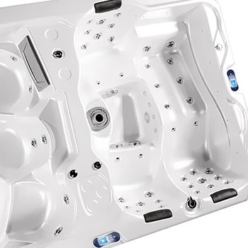 Spa One and the swim spa Nautilus XXL by Canadian Spa International