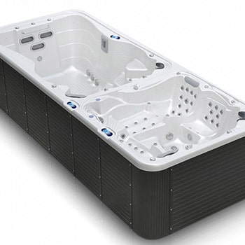 Spa One and the swim spa Nautilus XXXL by Canadian Spa International