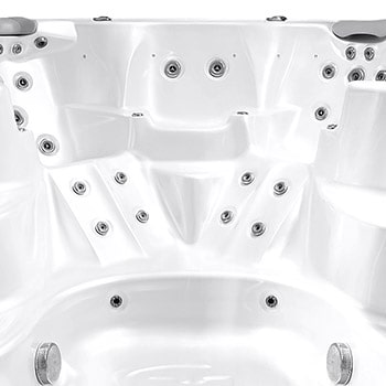 Spa One and the swim spa Nautilus XXXL by Canadian Spa International